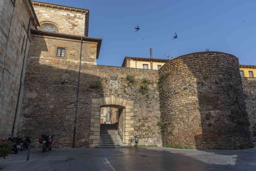 León 073 - muralla Romana.jpg
